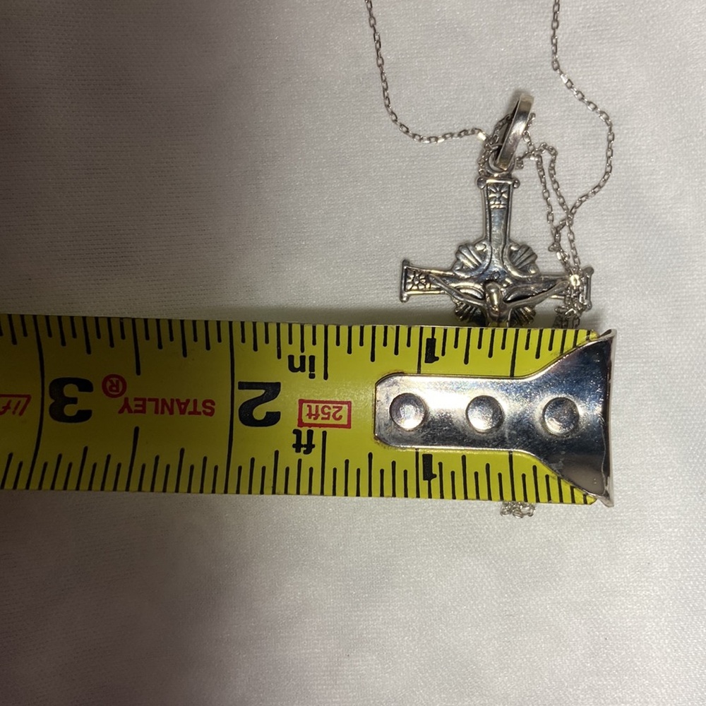 Sterling Silver .925 Cross Pendant - Picture 7 of 7
